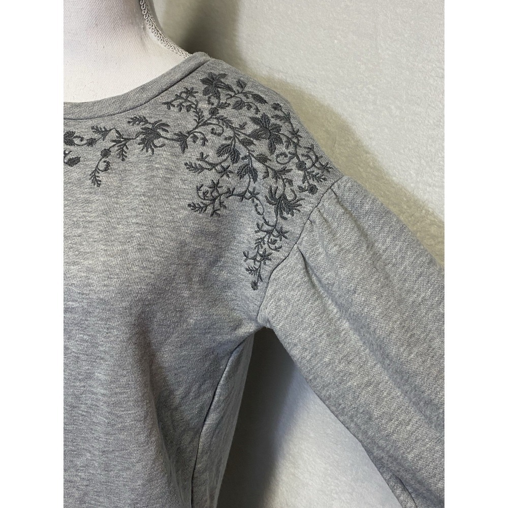 American Eagle Floral Embroidered Round neck Sweatshirt Womens Size Small - Picture 2 of 13